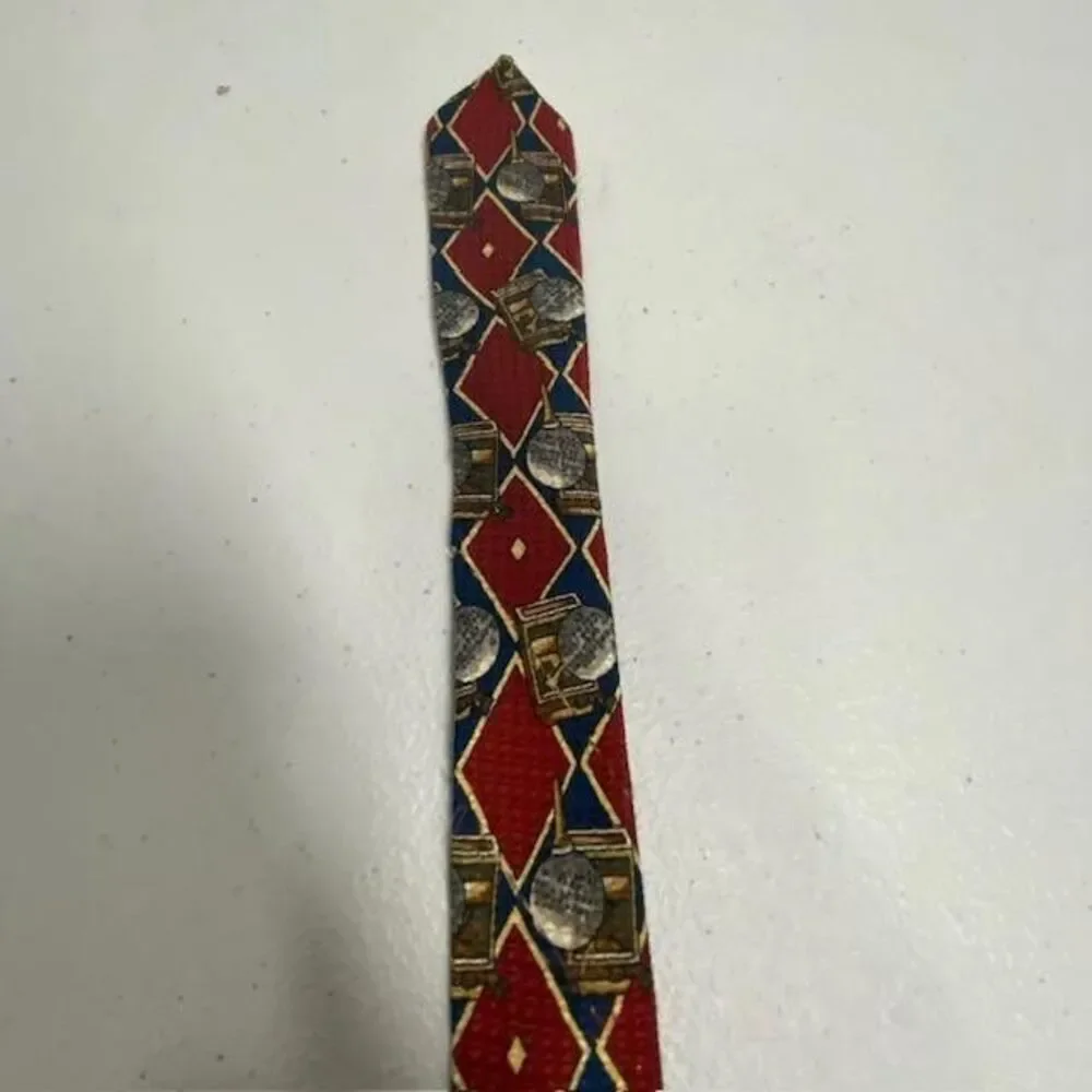 Evan Picone great tie